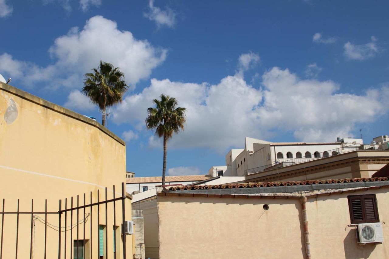 Bed & Breakfasts Conte Perollo 夏卡 外观 照片
